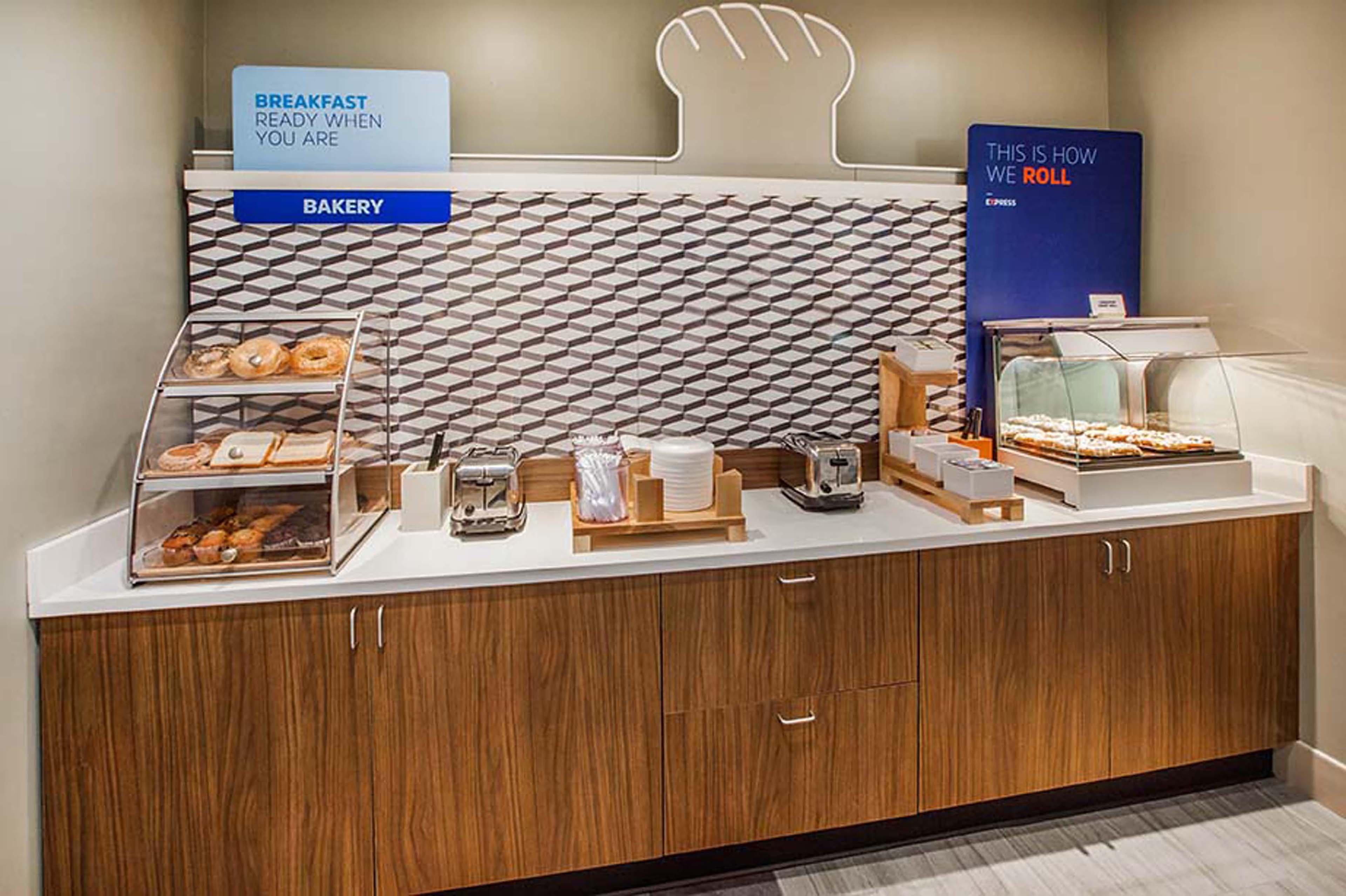 Holiday Inn Express & Suites Zanesville North By Ihg מראה חיצוני תמונה