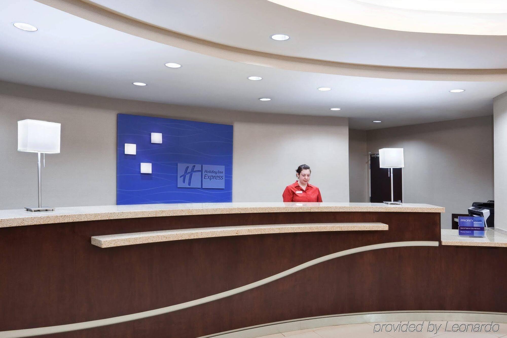 Holiday Inn Express & Suites Zanesville North By Ihg מראה חיצוני תמונה